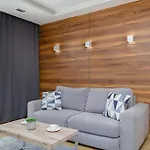 Park Mariacka Z Parkingiem By Renters Apartman