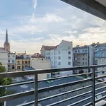 Park Mariacka Z Parkingiem By Renters *