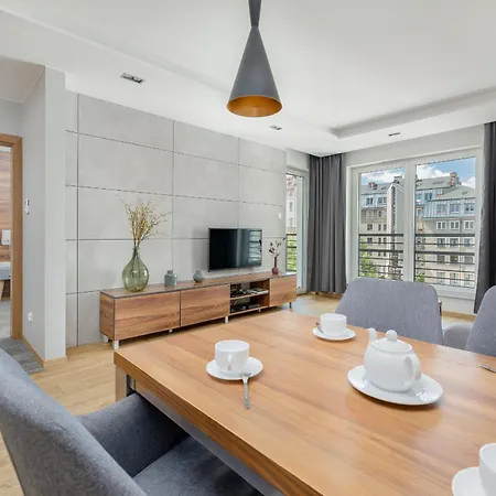 Park Mariacka Z Parkingiem By Renters Szczecin