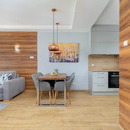 Park Mariacka Z Parkingiem By Renters Apartamento *