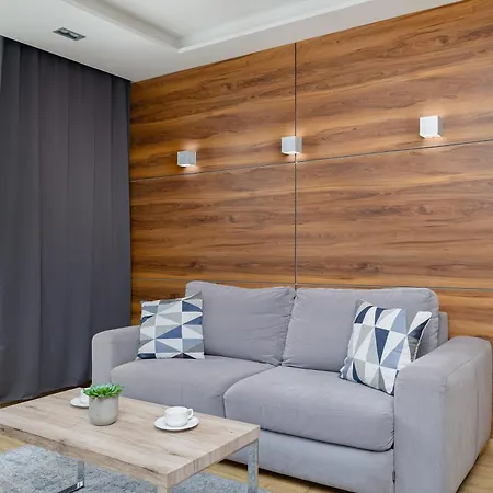 Park Mariacka Z Parkingiem By Renters Lägenhet