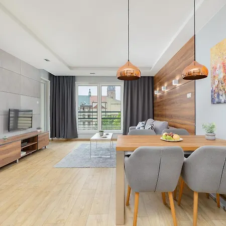 Park Mariacka Z Parkingiem By Renters Lägenhet *