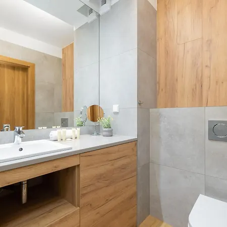 Park Mariacka Z Parkingiem By Renters Szczecin