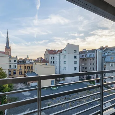 Park Mariacka Z Parkingiem By Renters *